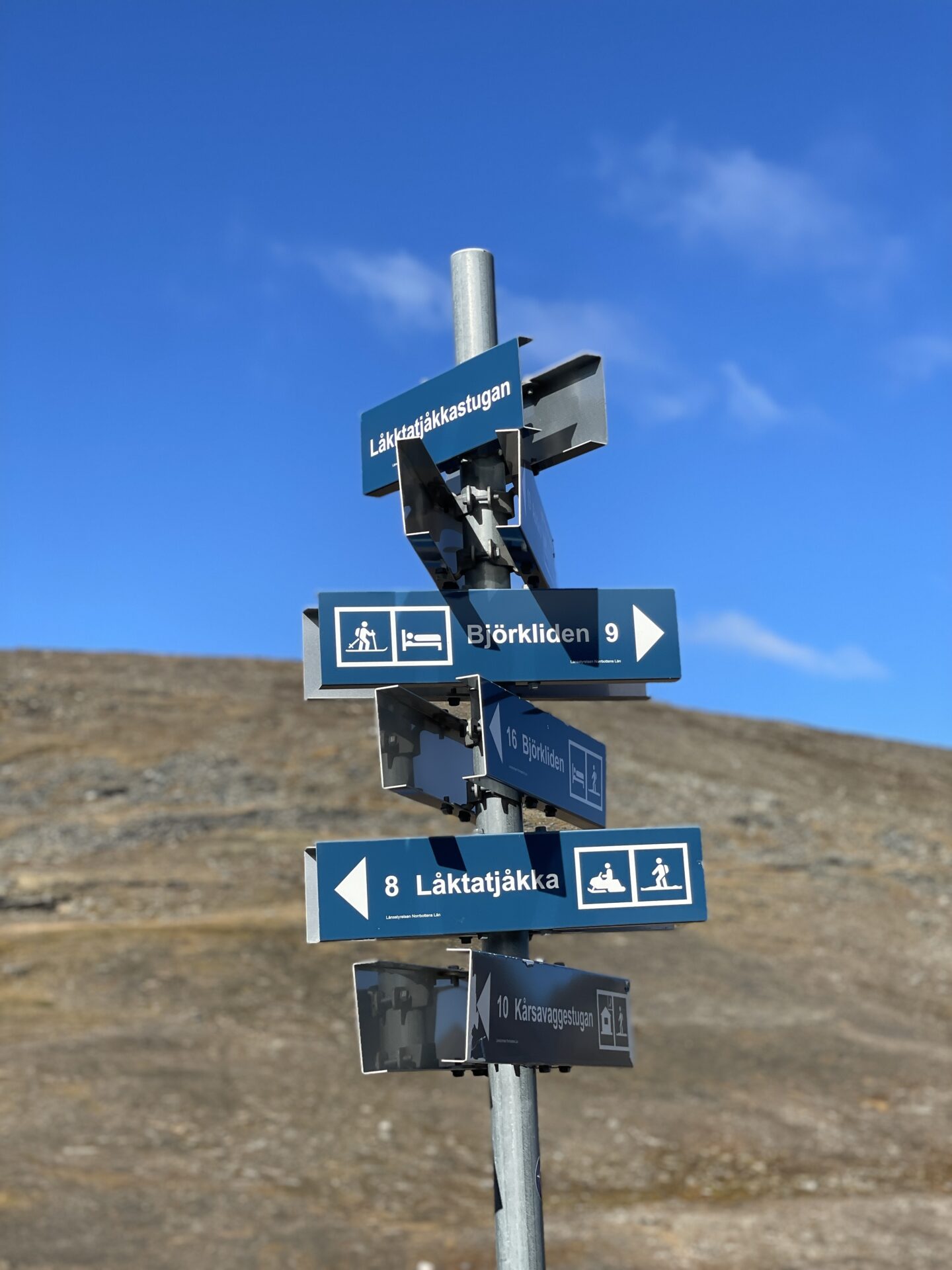 Vegaskilti í Lapplandi